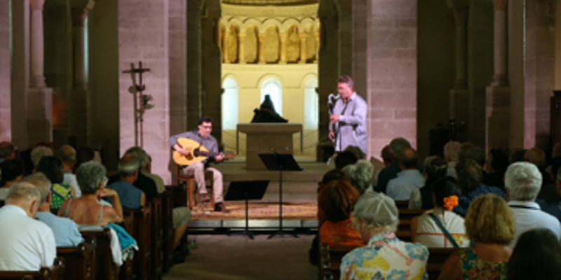 François rascal, Chanteur Chanteur en représentation à Loiret - photo de couverture n° 2