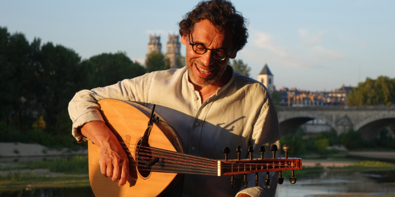 François rascal, Chanteur Chanteur en représentation à Loiret - photo de couverture n° 3