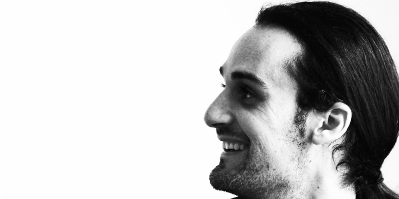 Dani Barba Moreno, Musiciens Guitariste en représentation - photo de couverture n° 3