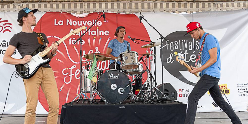 TRAM SYSTEM, Groupe de Musique Rock en représentation - photo de couverture n° 1