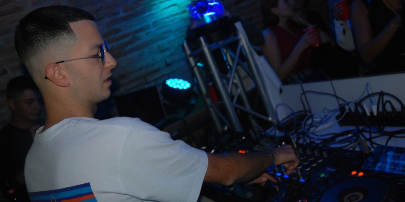 TOLLID, DJ DJ en représentation à Haute Garonne - photo de couverture n° 2