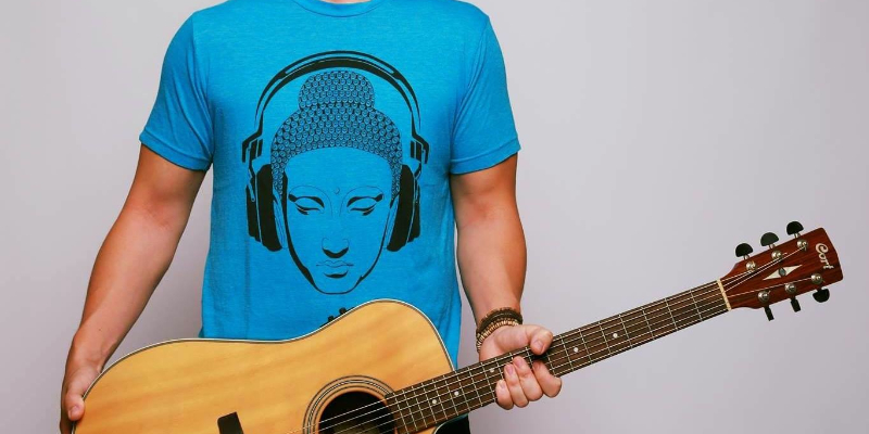 Jaym, Chanteur Chanteur en représentation - photo de couverture n° 1