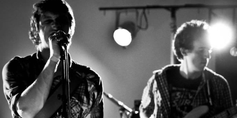 Machine, Groupe de Musique Rock en représentation - photo de couverture n° 1
