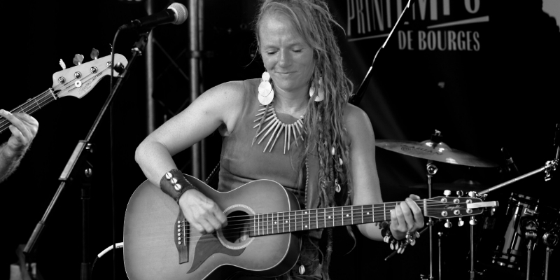 Edmée & The Flyroots, Groupe de Musique Folk en représentation à Côtes d'Armor - photo de couverture n° 3