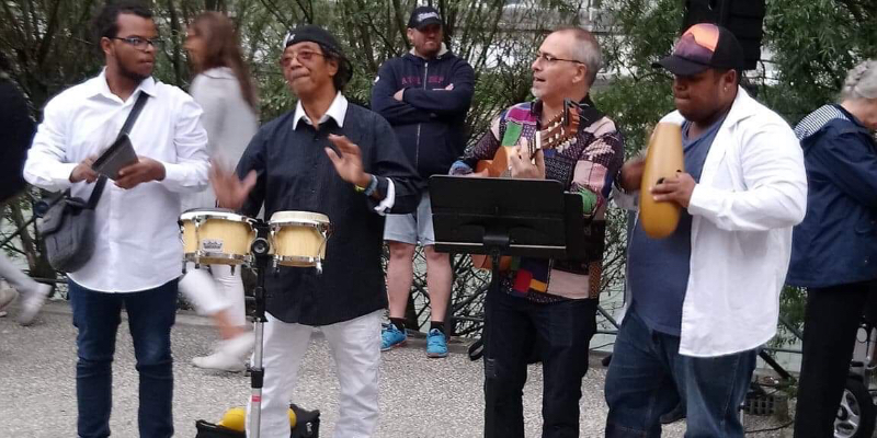 Almalatina, Groupe de Musique Salsa en représentation à Isère - photo de couverture