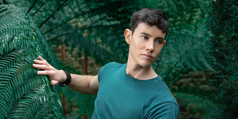 Teiva Hunter, Chanteur Chanteur en représentation à Haute Savoie - photo de couverture