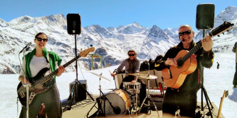 El MIRA, Chanteur Flamenco en représentation à Doubs - photo de couverture n° 1