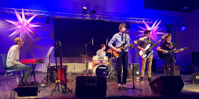 CloudBirds, Groupe de Musique Rock en représentation - photo de couverture