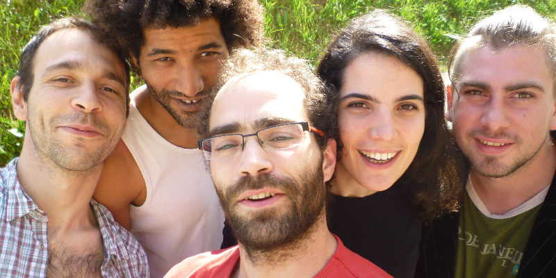 Samba pros Vizinhos, Groupe de Musique Samba en représentation à Drôme - photo de couverture