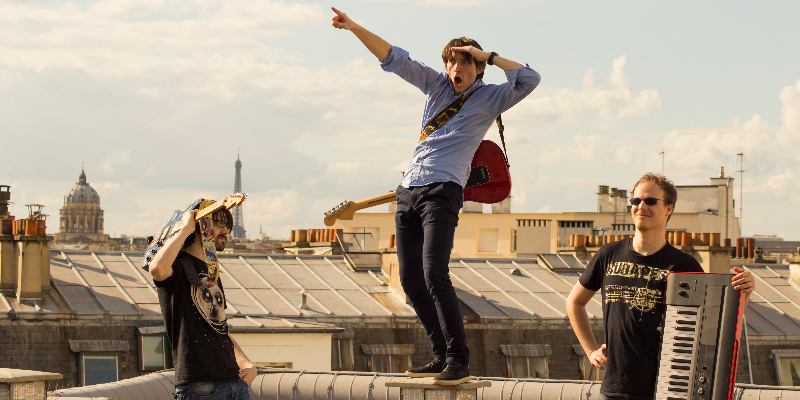 Happy Place, Groupe de Musique Rock en représentation - photo de couverture