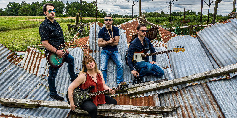 Ballbreakers, Groupe de Musique Rock en représentation à Ille et Vilaine - photo de couverture n° 3