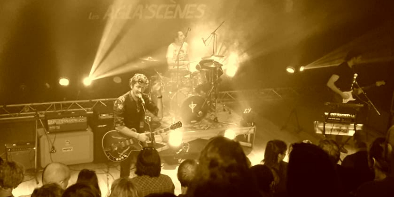 ludovic marchon, Groupe de Musique Rock en représentation à Paris - photo de couverture