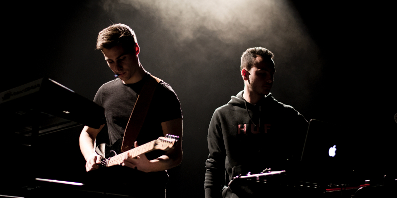 Funky District, Musiciens Électronique en représentation - photo de couverture n° 1
