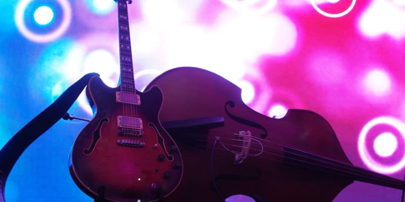 Sweet Deluxe, Groupe de Musique Jazz en représentation à Hauts de Seine - photo de couverture n° 3