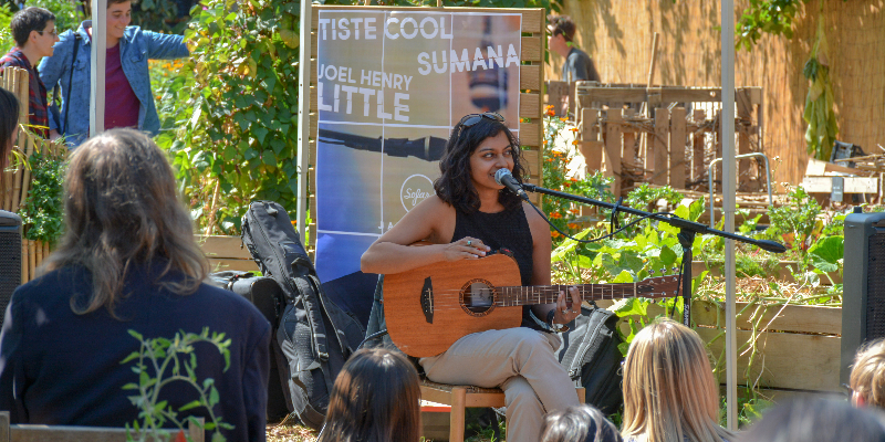 Sumana, Chanteur Acoustique en représentation à Paris - photo de couverture n° 2