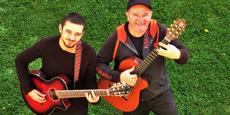 LAS TORRES Père et fils., Musiciens Rock en représentation - photo de couverture