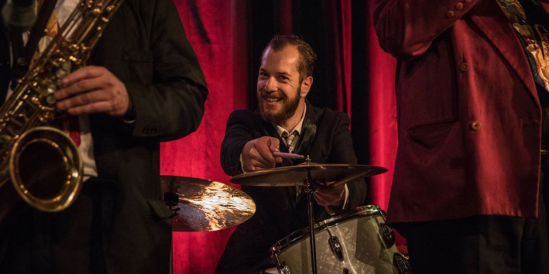 Thomas Racine, Groupe de Musique Jazz en représentation à Seine Saint Denis - photo de couverture n° 1