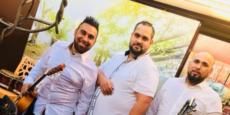 gipsyplaneta, Musiciens Latino en représentation à Hérault - photo de couverture n° 2