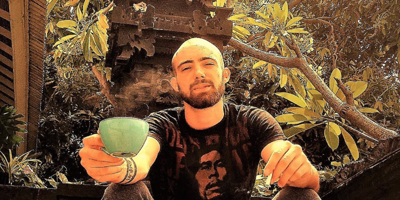 alexandre calvo, DJ DJ en représentation à Guadeloupe - photo de couverture
