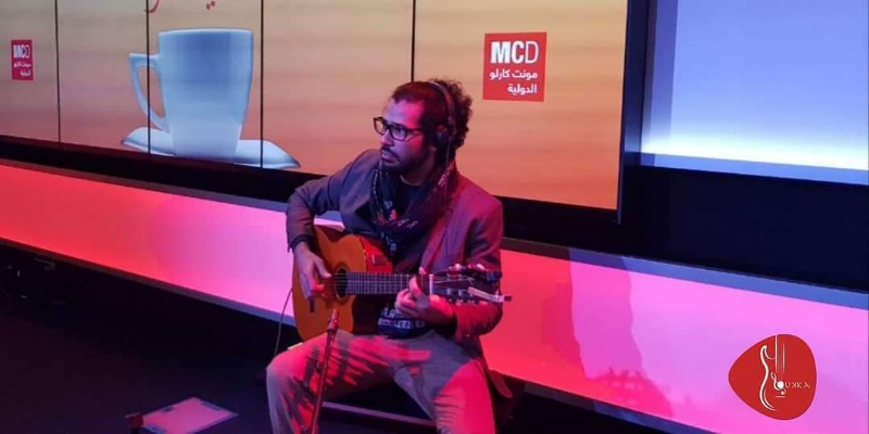 Oukka, Chanteur Chanteur en représentation - photo de couverture n° 2