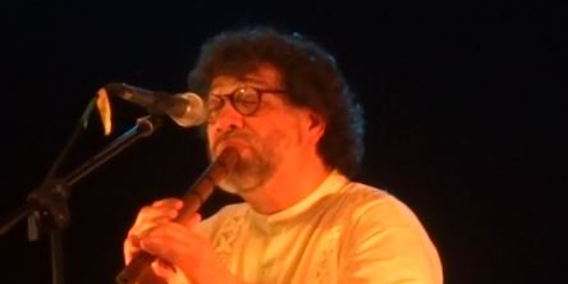 Gerardo Gutiérrez Bernal, Groupe de Musique Latino en représentation - photo de couverture n° 1