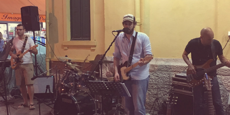 Green Fairy Society, Groupe de Musique Rock en représentation - photo de couverture n° 1