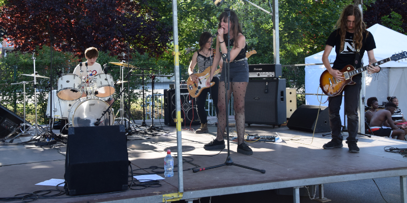 Sker, Groupe de Musique Rock en représentation - photo de couverture n° 2
