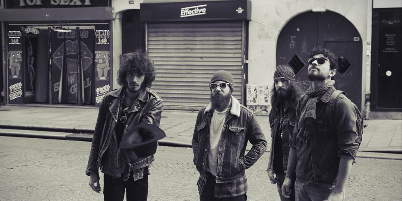 The Wealthy Hobos , Groupe de Musique Rock en représentation à Paris - photo de couverture