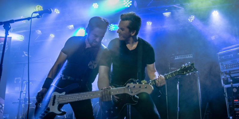 Hell Of A Ride, Groupe de Musique Metal en représentation - photo de couverture n° 1
