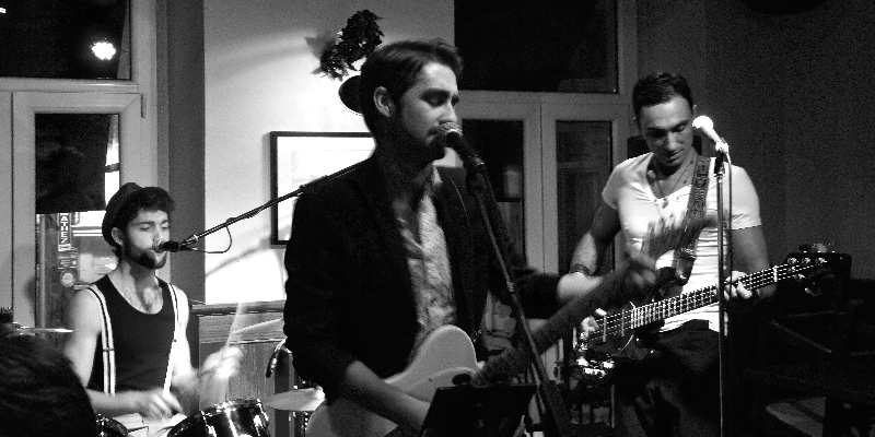 THE SKINNY FAT BOYZ, Groupe de Musique Rock en représentation - photo de couverture n° 2