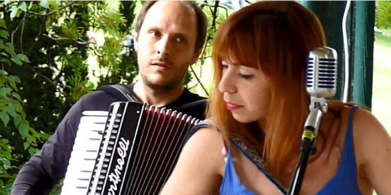 Dumont, Dahlia, Groupe de Musique Folk en représentation à Hauts de Seine - photo de couverture n° 3
