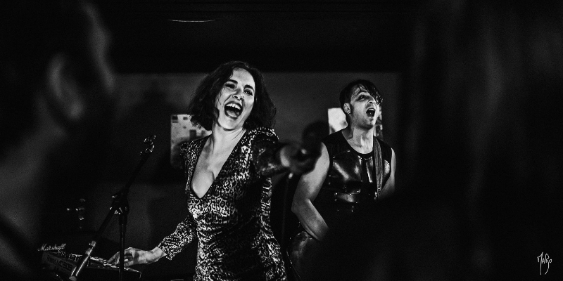 Nina et les fils de, Musiciens Rock en représentation - photo de couverture n° 3