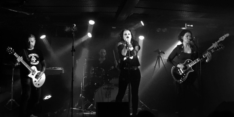 NOG, Groupe de Musique Rock en représentation - photo de couverture