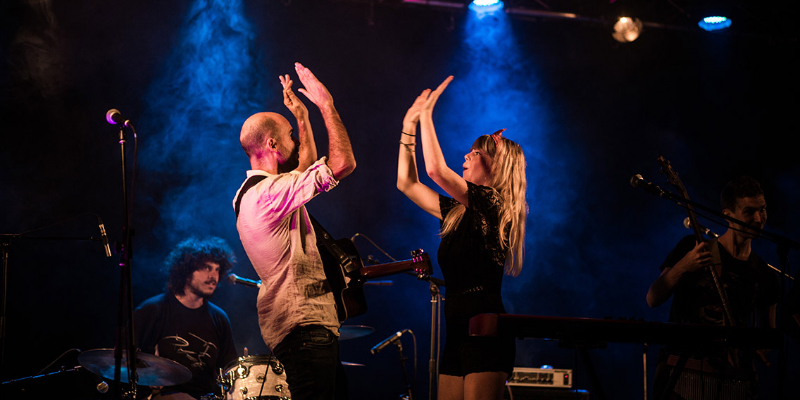 PLANETE BOLINGO, Groupe de Musique Rock en représentation - photo de couverture