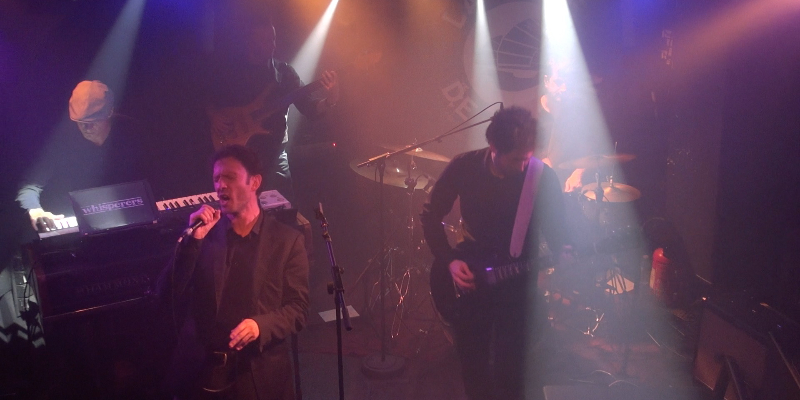 Whisperers, Groupe de Musique Rock en représentation à Val d'Oise - photo de couverture n° 1