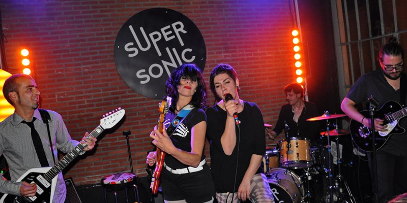 Shupa, Groupe de Musique Rock en représentation - photo de couverture n° 2