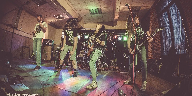Ev'Sane, Groupe de Musique Metal en représentation - photo de couverture n° 1