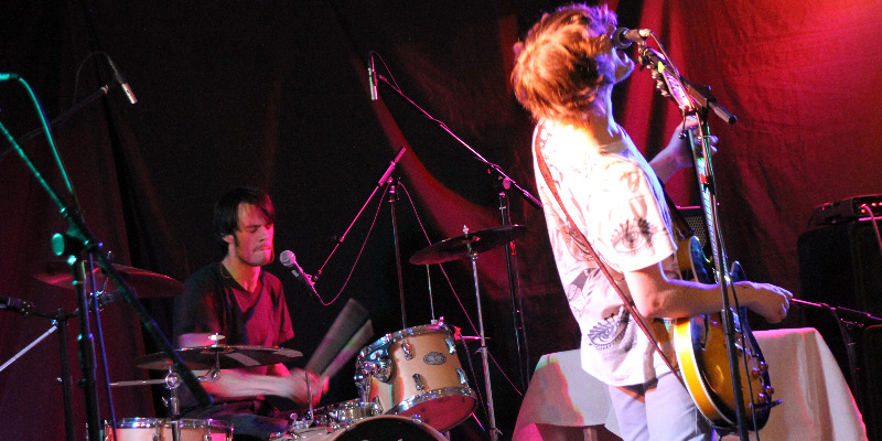 IVORY THERAPY, Groupe de Musique Rock en représentation - photo de couverture n° 2