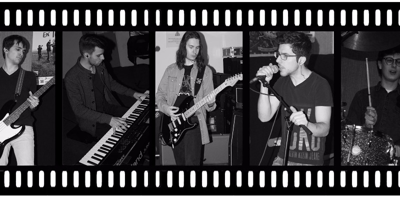 Lemon Bush, Groupe de Musique Rock en représentation - photo de couverture