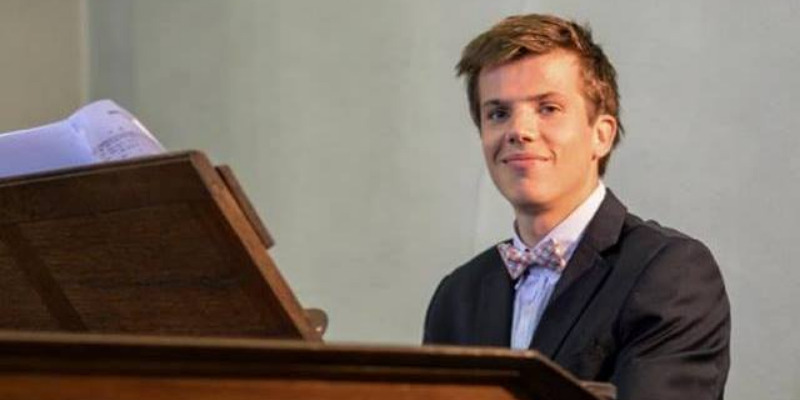 de Rauglaudre, Chanteur Chanteur en représentation - photo de couverture