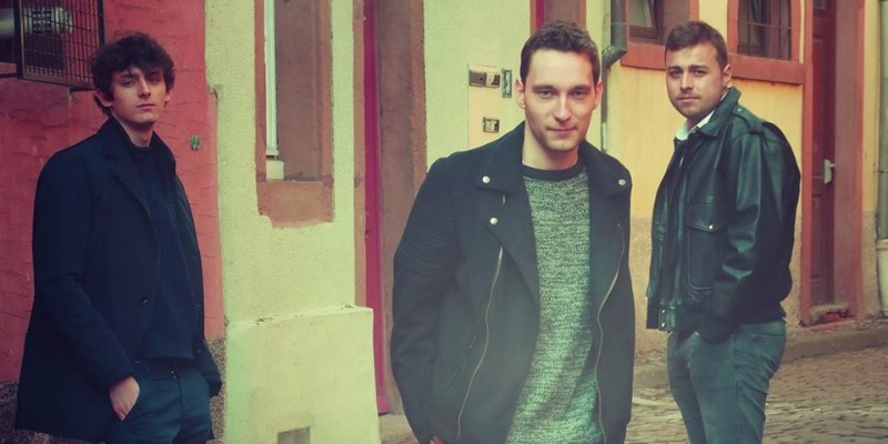 The Passionates , Groupe de Musique Rock en représentation - photo de couverture n° 3