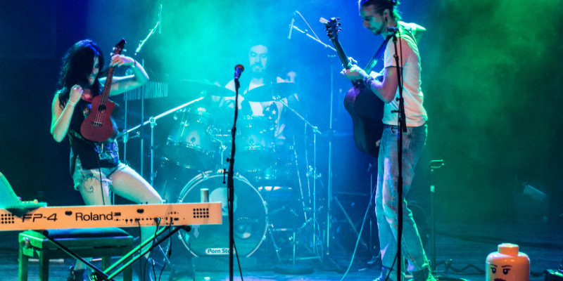 Drink Me, Musiciens Rock en représentation à Gironde - photo de couverture n° 1