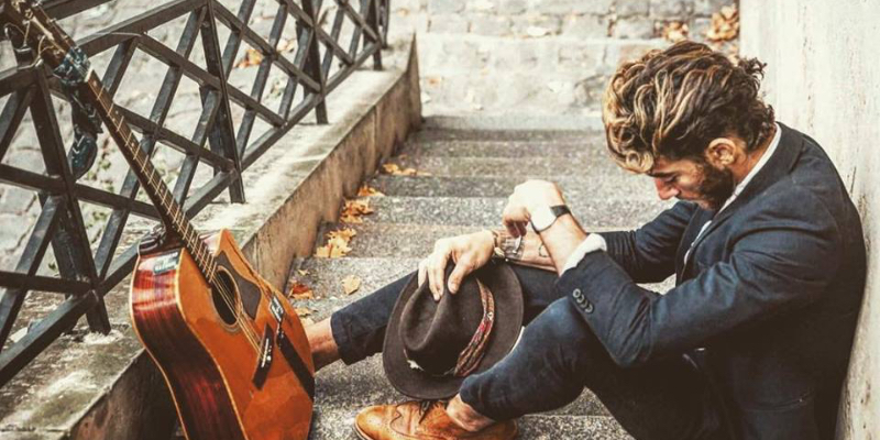 Nick Mallen, Chanteur Chanteur en représentation - photo de couverture n° 2