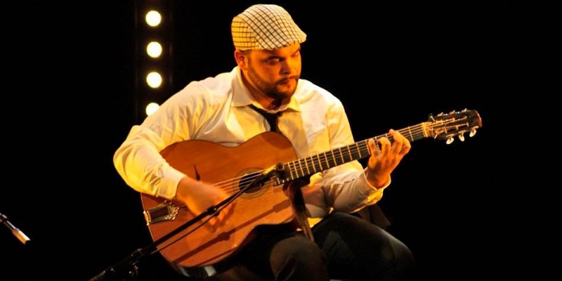 Gaga Weiss, Groupe de Musique Jazz Manouche en représentation à Bas Rhin - photo de couverture