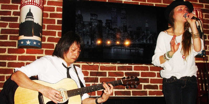 STICKY RICE, Musiciens Soul en représentation - photo de couverture n° 2