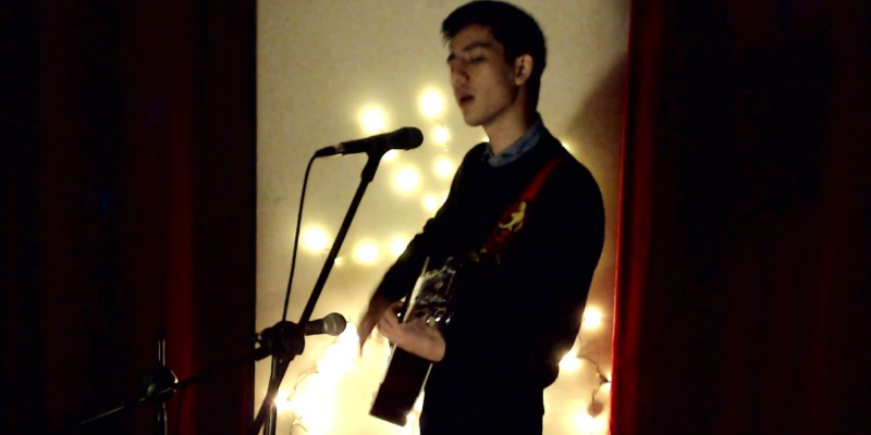 Hoan-vi Hua, Chanteur Pop en représentation à Marne - photo de couverture n° 1