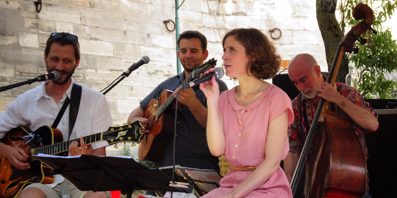 Maryline Rollet, Musiciens Bossa Nova en représentation à Yvelines - photo de couverture n° 2