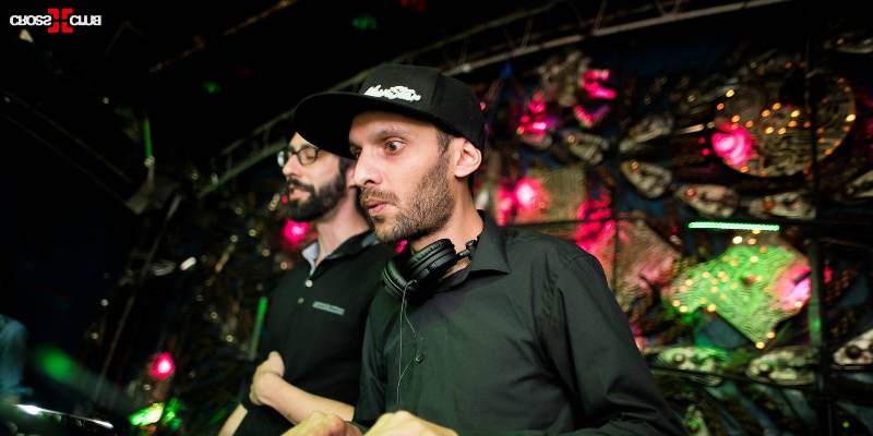 Kiwistar, DJ DJ en représentation - photo de couverture n° 2