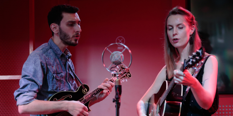Glenn Arzel & Claire Nivard, Musiciens Folk en représentation à Rhône - photo de couverture n° 2