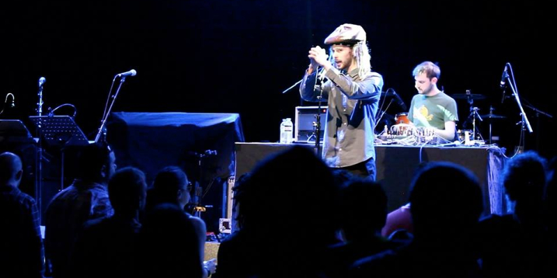 Imanytree, Chanteur Chanteur en représentation à Paris - photo de couverture n° 2